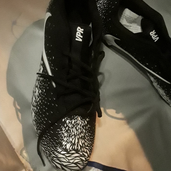 Football Cleats - Picture 2 of 4